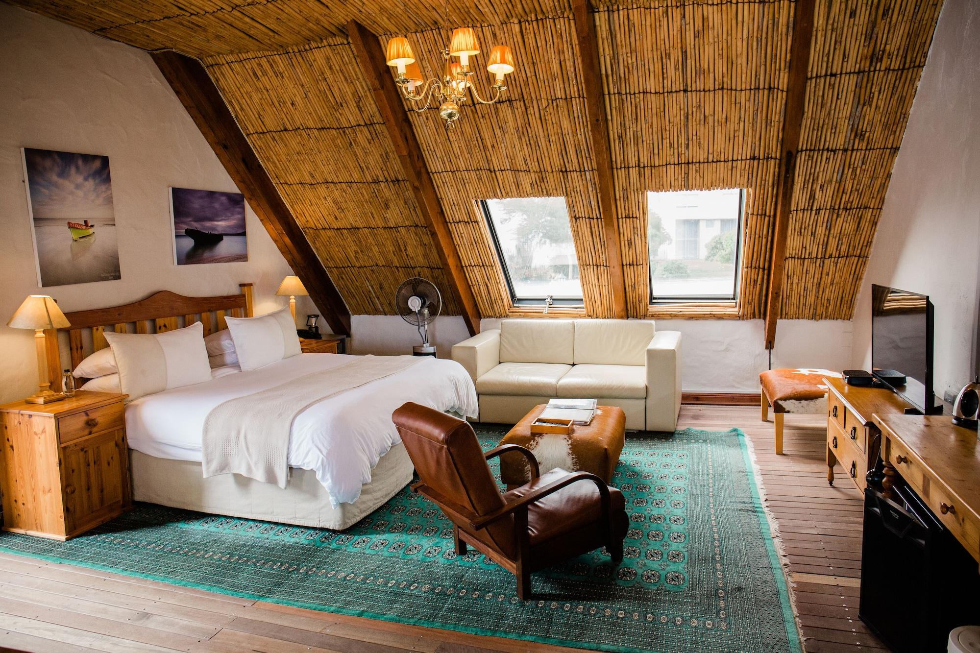 Adventure Pad'S By The Farmhouse Hotel Лангебан Екстериор снимка