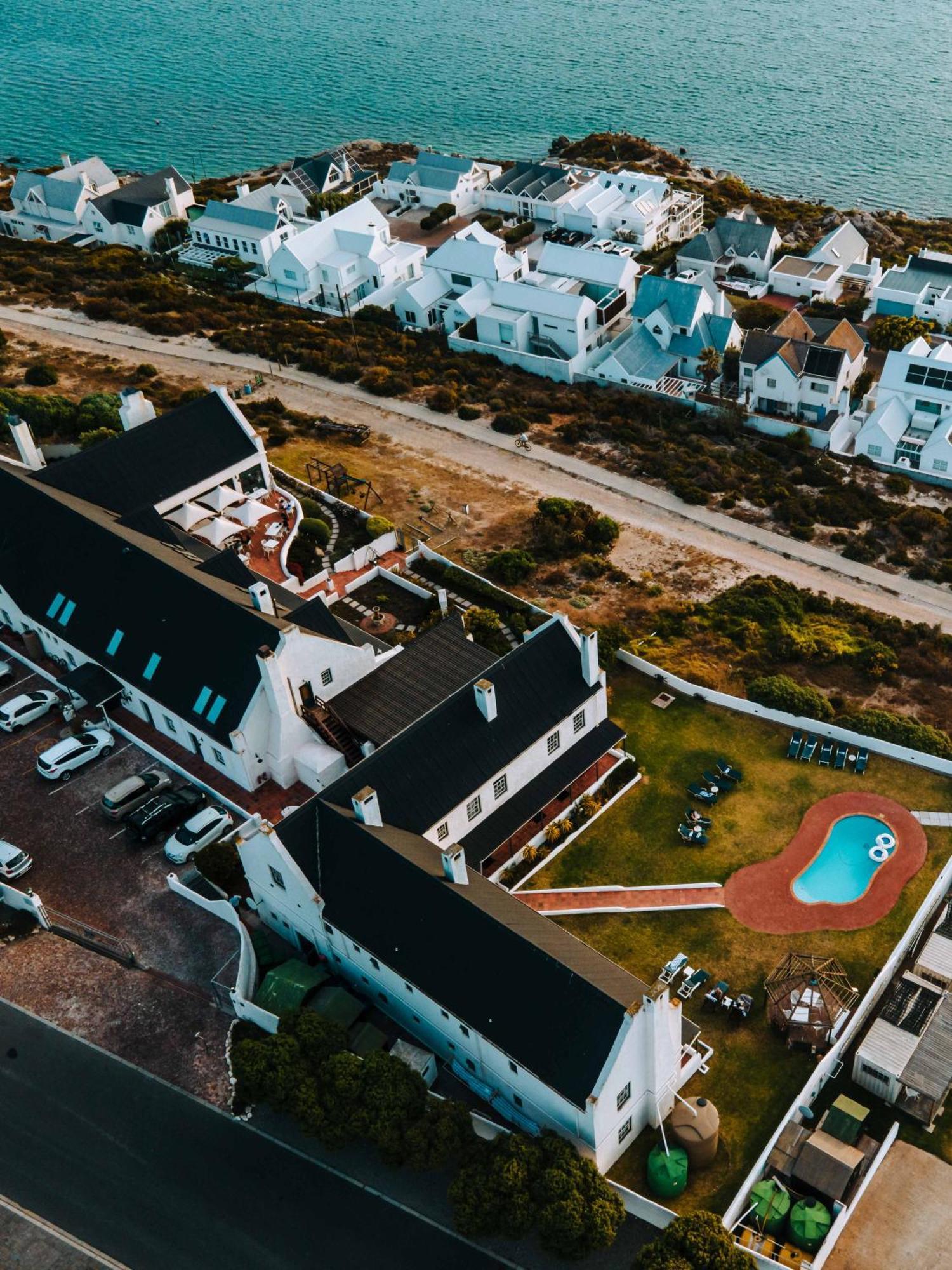 Adventure Pad'S By The Farmhouse Hotel Лангебан Екстериор снимка