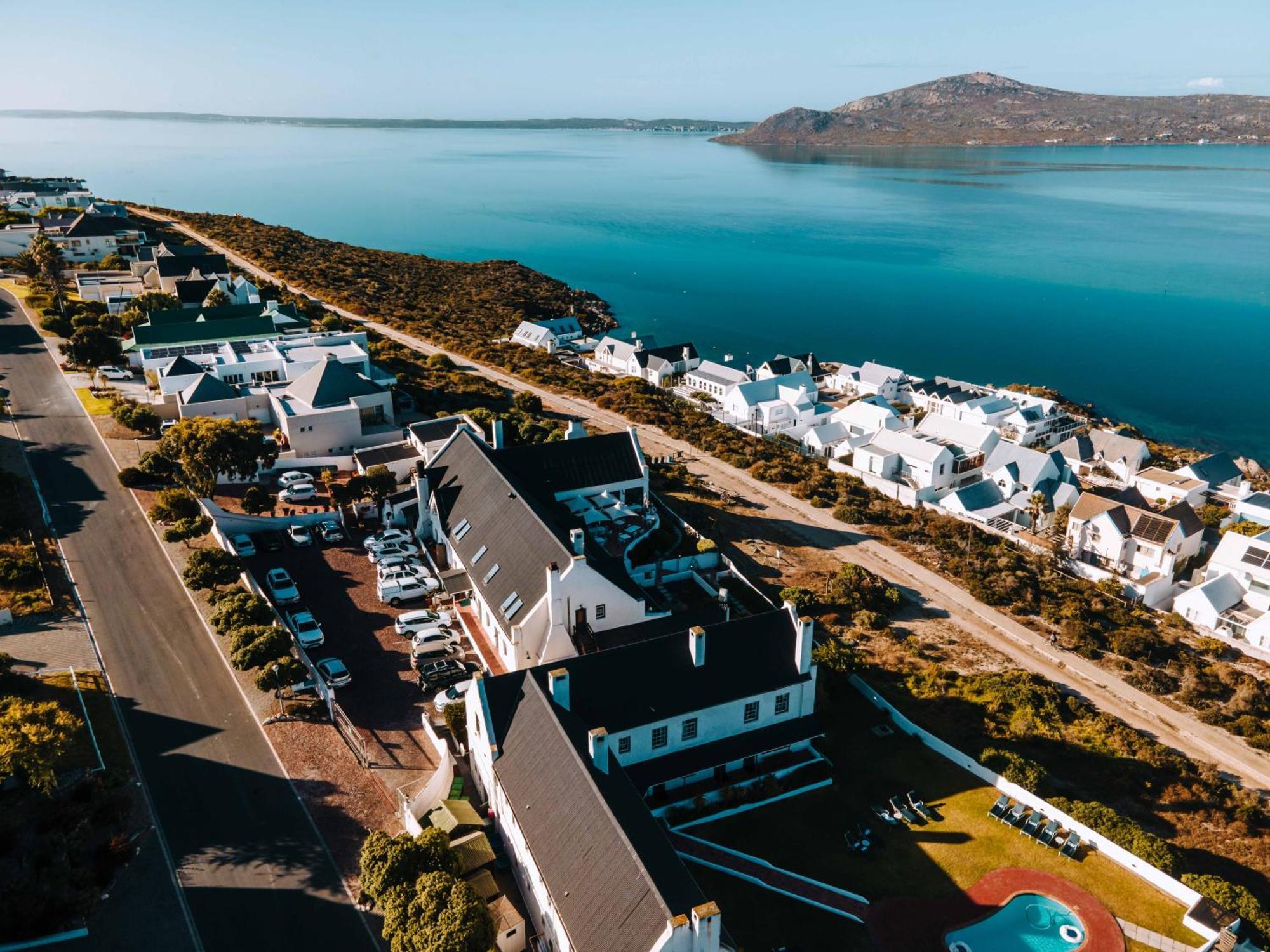 Adventure Pad'S By The Farmhouse Hotel Лангебан Екстериор снимка
